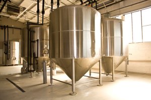 tours_brewery_tanks